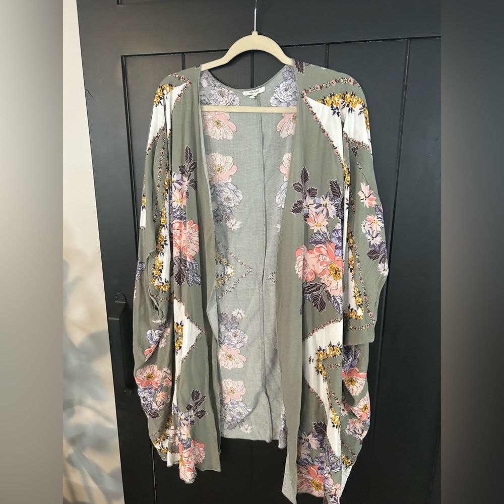 Floral kimono